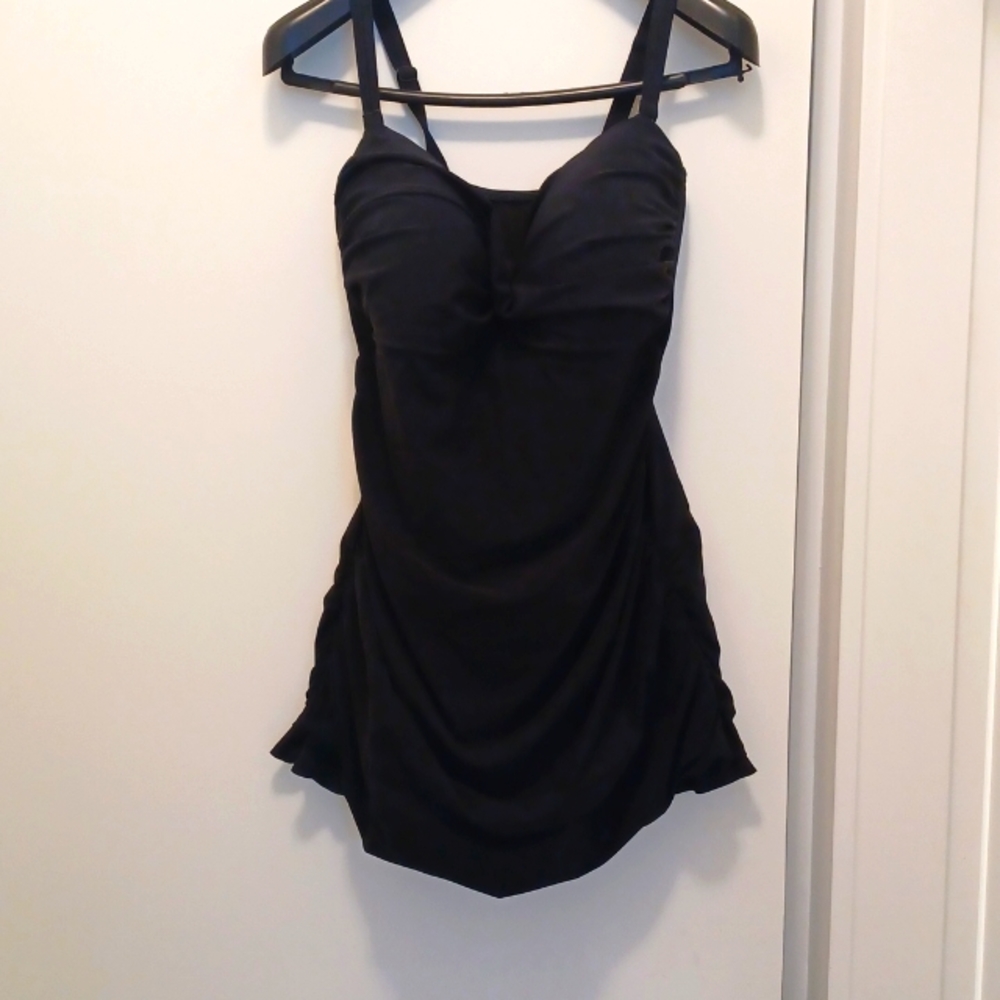 One piece swim suit